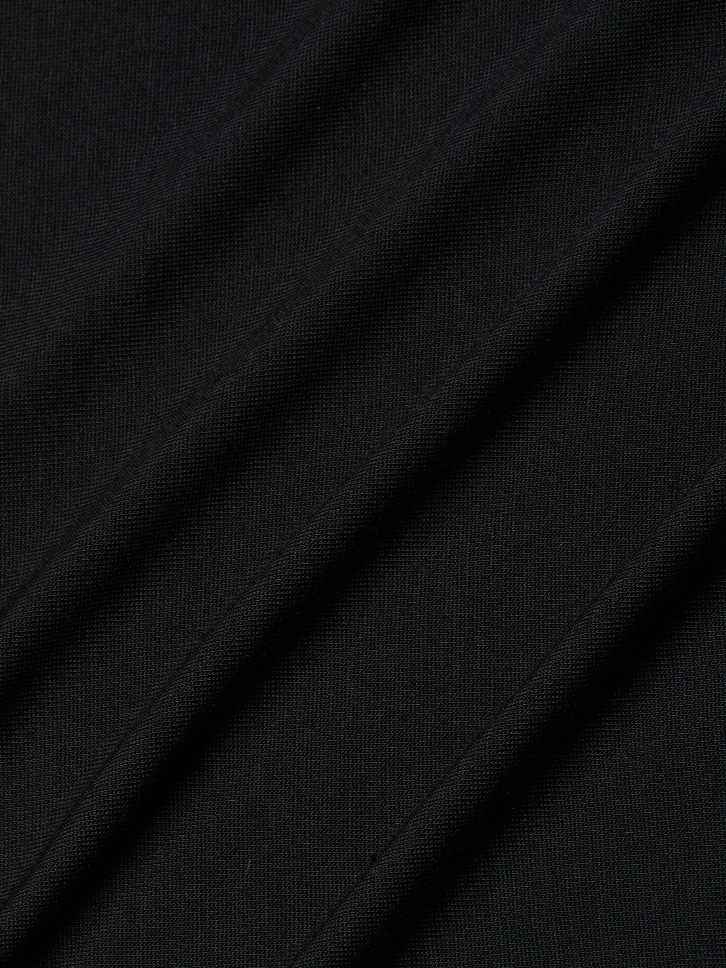 Remy Tee - Image 2